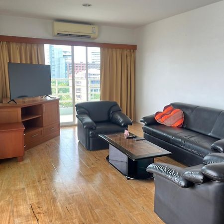 Joy Shop At View Talay 6 Apartment Pattaya Exterior photo