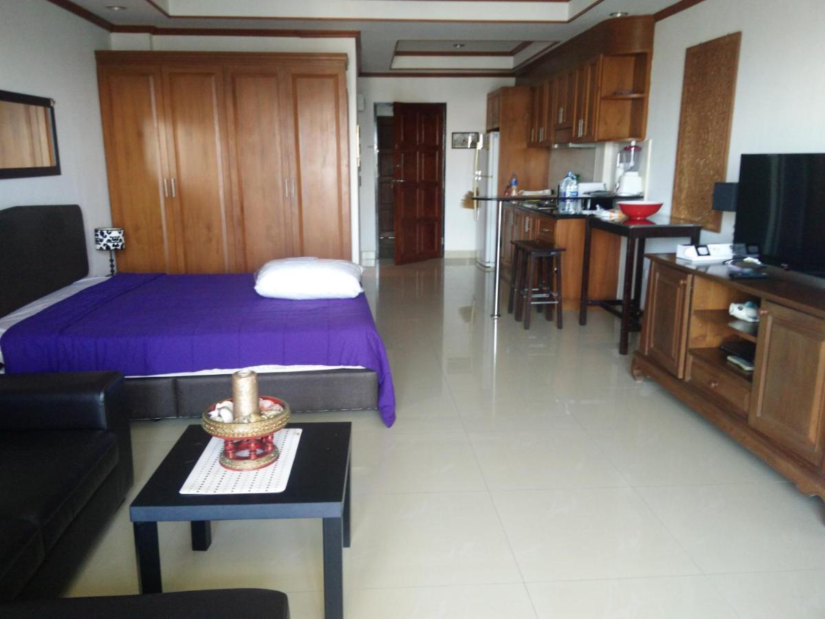 Joy Shop At View Talay 6 Apartment Pattaya Exterior photo