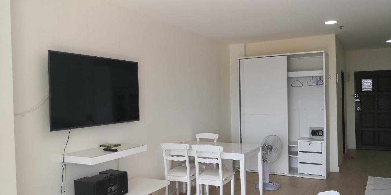 Joy Shop At View Talay 6 Apartment Pattaya Exterior photo